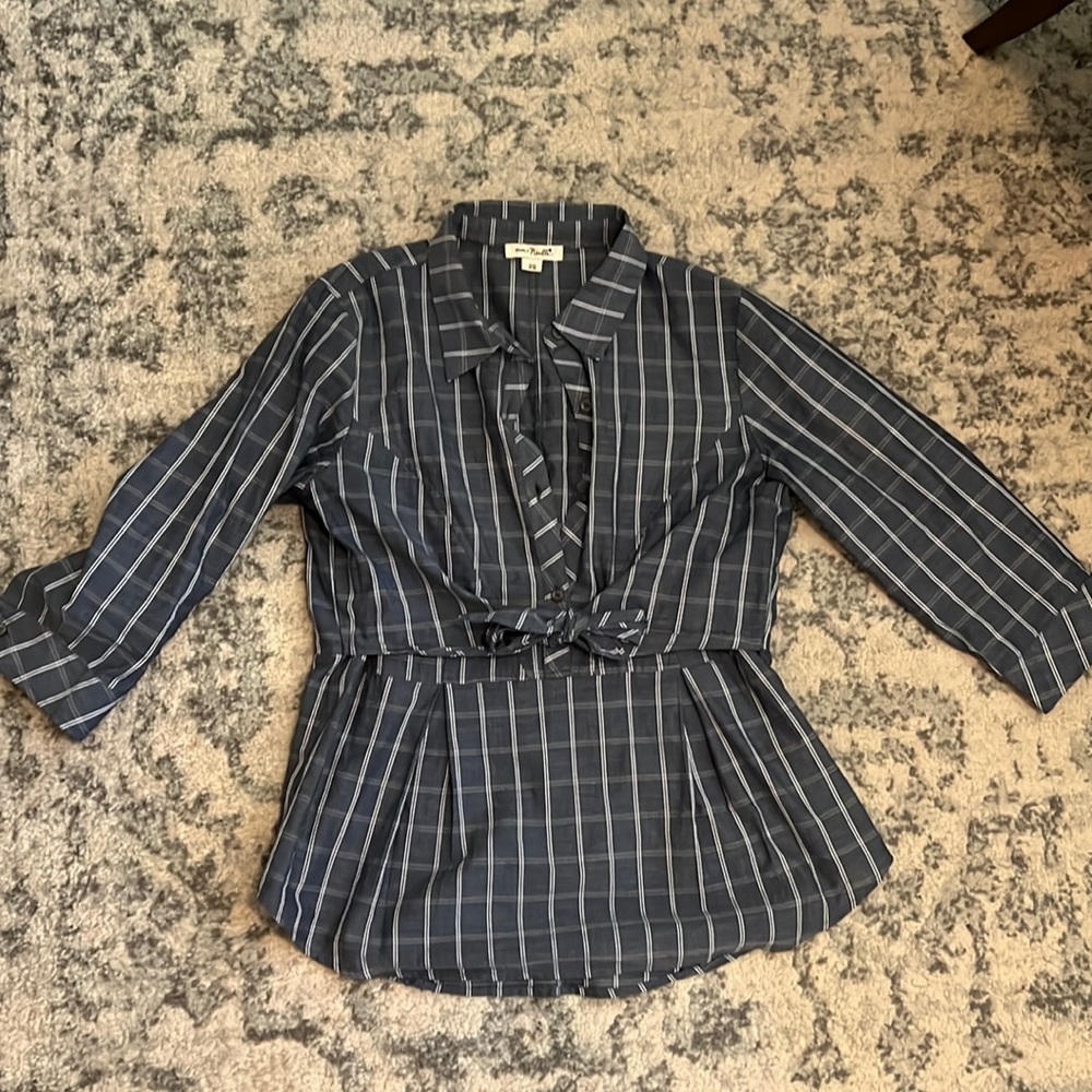 Simply Noelle Striped button up shirt